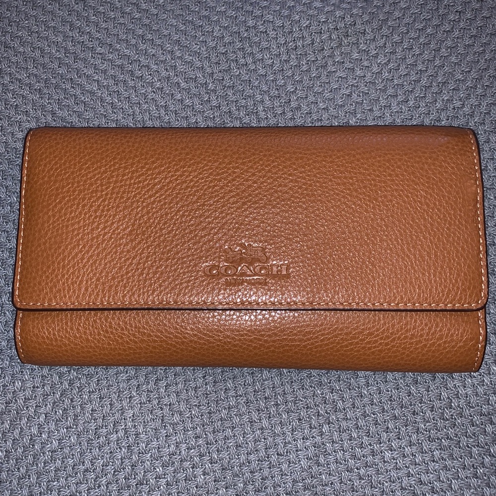 Coach Wallet with ID Chain NWOT